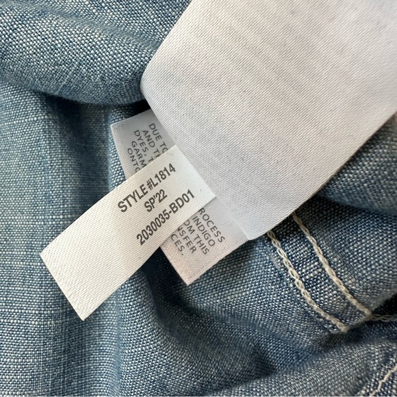 J. Crew Factory Boy's Long Sleeve Blue Chambray Button Up Shirt Size 10 - Picture 9 of 9